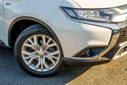 2019 Mitsubishi Outlander ES