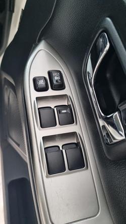 2017 Mitsubishi Pajero GLX