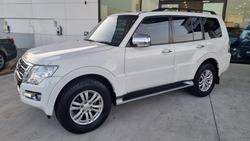 2017 Mitsubishi Pajero GLX