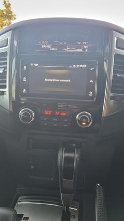 2017 Mitsubishi Pajero GLX