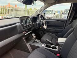 2025 Nissan Navara ST