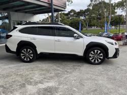 2023 Subaru Outback AWD Touring