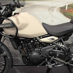 2025 Royal Enfield HIMALAYAN 450 Brown
