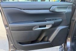 2025 Ford Everest Platinum