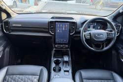 2025 Ford Everest Platinum