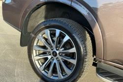 2025 Ford Everest Platinum