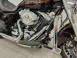 2011 Harley-davidson FLHRC ROAD KING CLASSIC Maroon