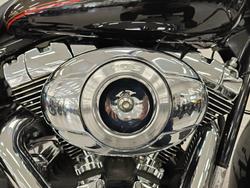 2011 Harley-davidson FLHRC ROAD KING CLASSIC Maroon