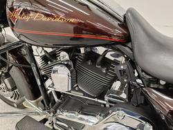 2011 Harley-davidson FLHRC ROAD KING CLASSIC Maroon