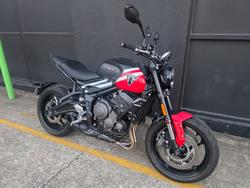 2025 Triumph TRIDENT 660 RED