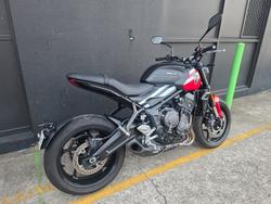 2025 Triumph TRIDENT 660 RED