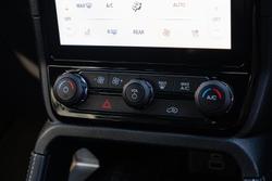 2022 Ford Everest Platinum