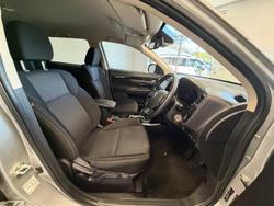 2020 Mitsubishi Outlander ES