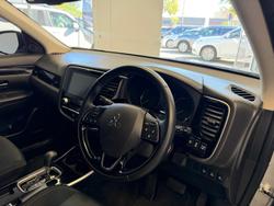 2020 Mitsubishi Outlander ES