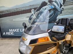 1985 Honda GL1200AE (GOLDWING ASPENCADE) GOLD