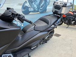 2021 Yamaha TMAX 560 (ABS) LOW GLOSS BLACK