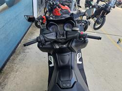 2021 Yamaha TMAX 560 (ABS) LOW GLOSS BLACK
