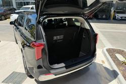 2024 Kia Carnival GT-Line HEV