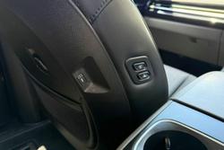 2024 Kia Carnival GT-Line HEV