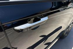 2024 Kia Carnival GT-Line HEV