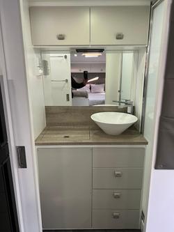 2024 Design RV Crx Semi Off Road, Van 1-1, 18'8''