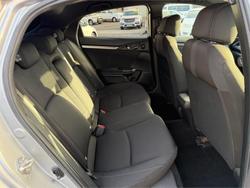 2020 HONDA CIVIC VTi-L