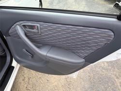 2000 TOYOTA CAMRY CONQUEST SXV20R WHITE