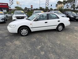 2000 TOYOTA CAMRY CONQUEST SXV20R WHITE