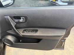 2013 NISSAN DUALIS ST (4x2) J10 MY13 BLACK