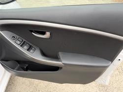 2012 HYUNDAI i30 ACTIVE