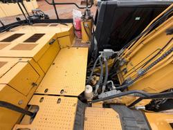 2021 Caterpillar 330
