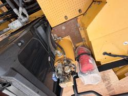 2021 Caterpillar 330