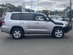 2011 Toyota Landcruiser GXL