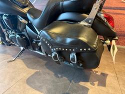 2010 Kawasaki Vulcan 900 Custom (VN900C) Vulcan Black