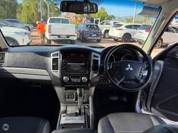 2015 Mitsubishi Pajero GLS