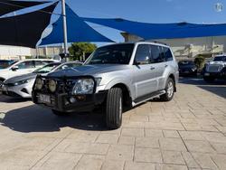 2015 Mitsubishi Pajero GLS