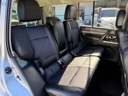 2015 Mitsubishi Pajero GLS
