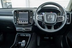 2023 Volvo XC40 Plus B4