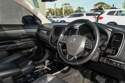 2018 Mitsubishi Outlander Exceed