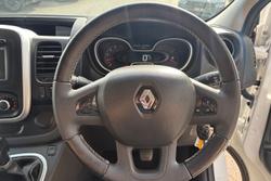 2022 Renault Trafic Premium 125kW
