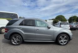 2010 Mercedes-Benz M-Class ML350 CDI BlueEFFICIENCY
