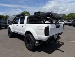 2009 Nissan Navara ST-R