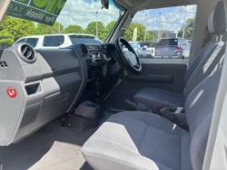 2011 Toyota Landcruiser GXL