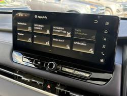 2026 Mitsubishi Outlander PHEV Exceed