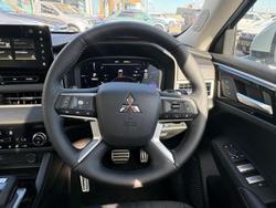 2026 Mitsubishi Outlander PHEV Exceed