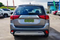 2021 Mitsubishi Outlander ES