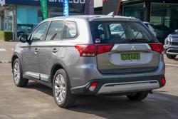 2021 Mitsubishi Outlander ES