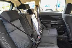 2021 Mitsubishi Outlander ES
