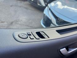 2024 Hyundai STARIA Elite