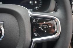 2025 Volvo XC60 Plus B5 Bright